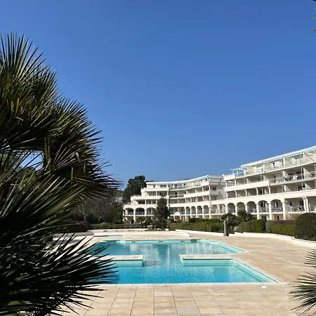 Dans De Standing Apartment *