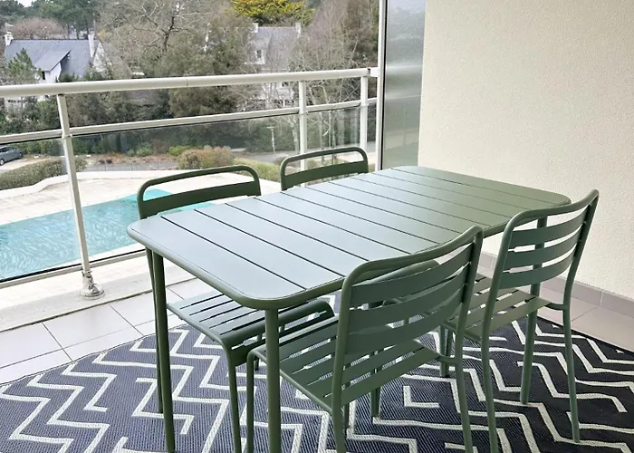 Dans De Standing Apartman *